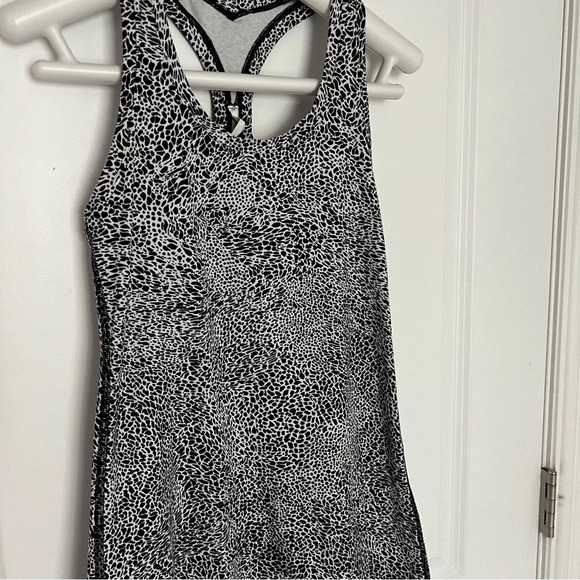 Lululemon Cool  Racerback II *Nulu size 4 - Picture 6 of 10